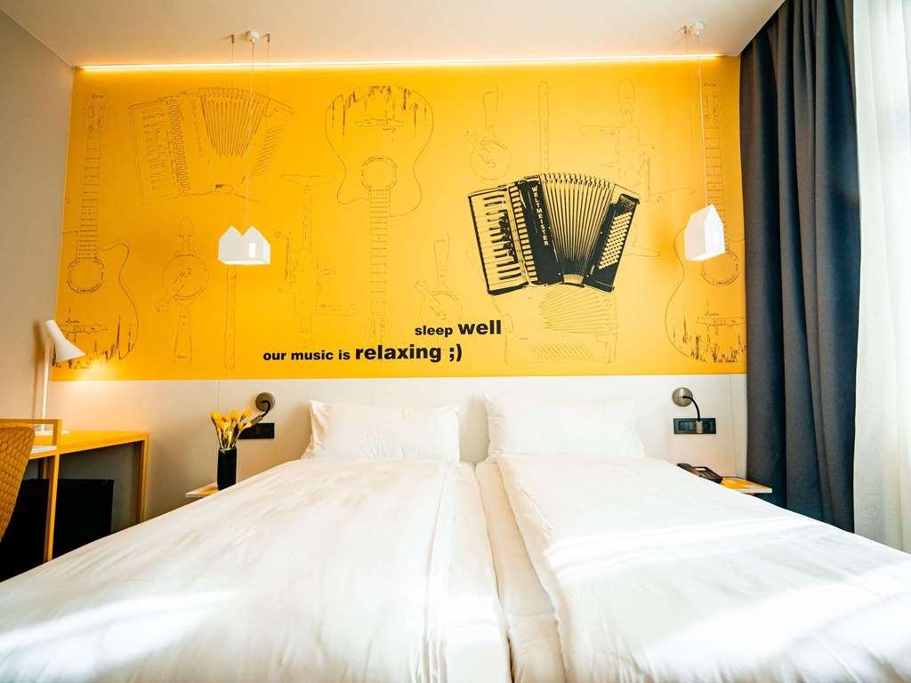 Hotel Ibis Styles Sibiu Arsenal Zimmer foto